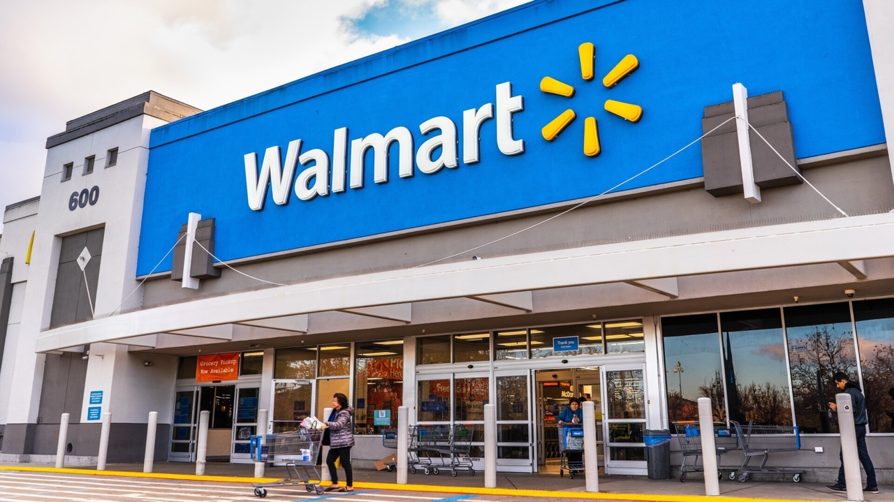 Трамп требует от Walmart «съесть пошлины»