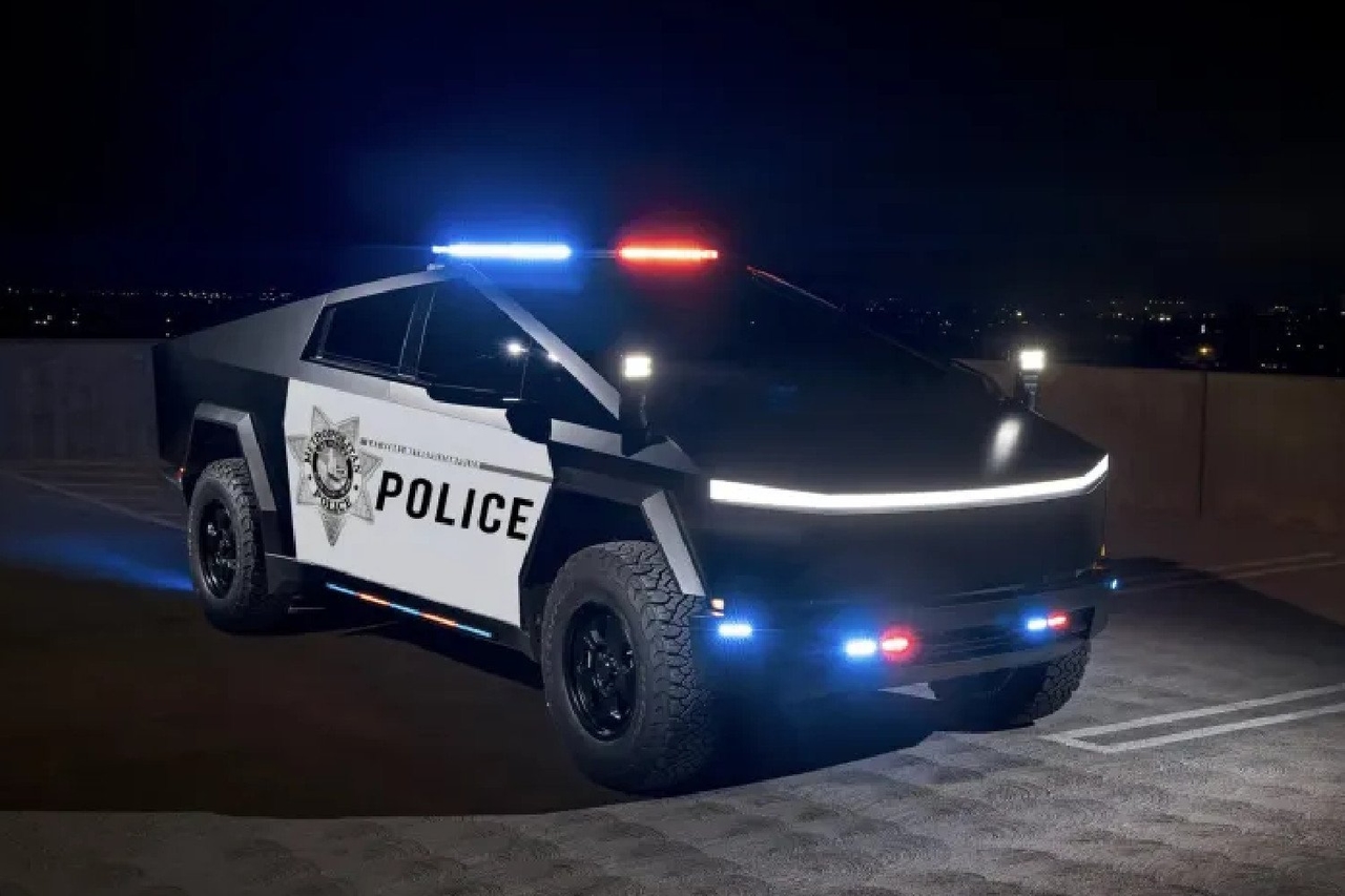 Policja Las Vegas otrzymuje 10 Tesla Cybertruck od tajemniczego darczyńcy