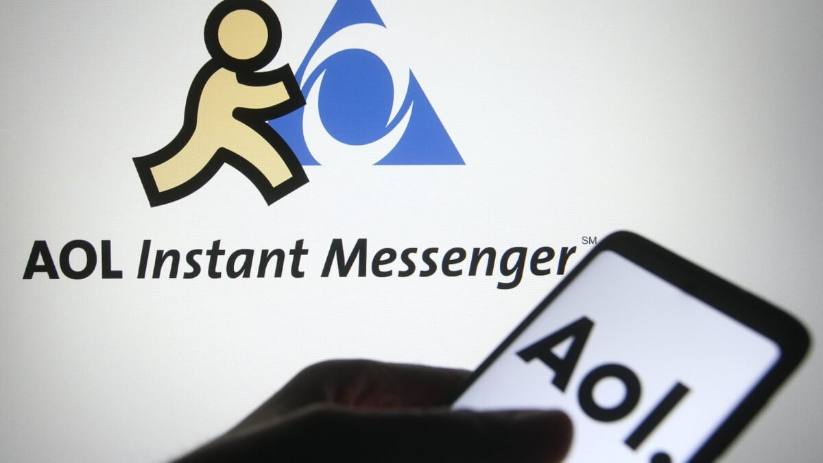 After 34 Years of Booop-Beep-Beep-Beep-Krsssh-Eee-Brrrrrrr, AOL’s Dial-Up Service Is Finally Shutting Down