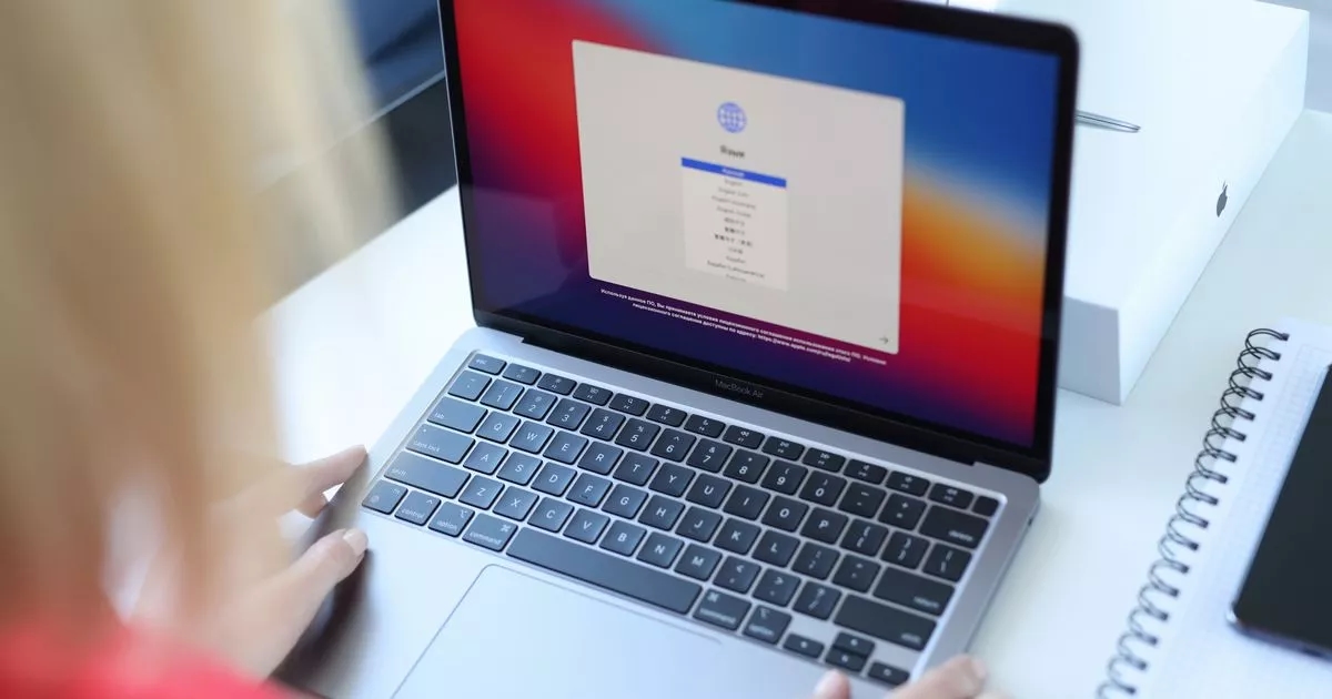 Fani Apple mogą teraz kupić 13-calowego MacBooka Air za 129 funtów w ramach oferty ograniczonej czasowo