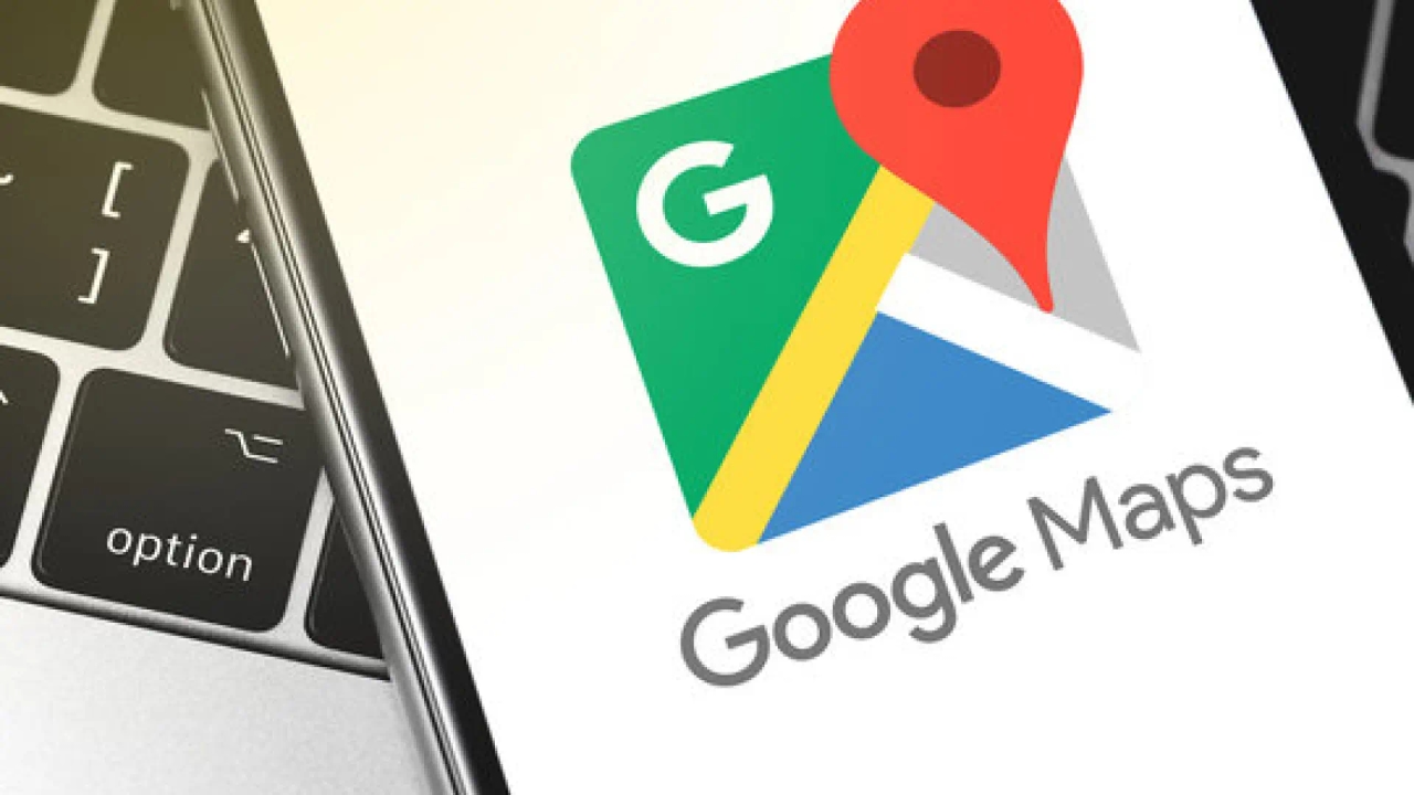 Donkere modus, laag stroomverbruik of kaarten downloaden: trucs om te voorkomen dat Google Maps de batterij van uw telefoon leegtrekt.