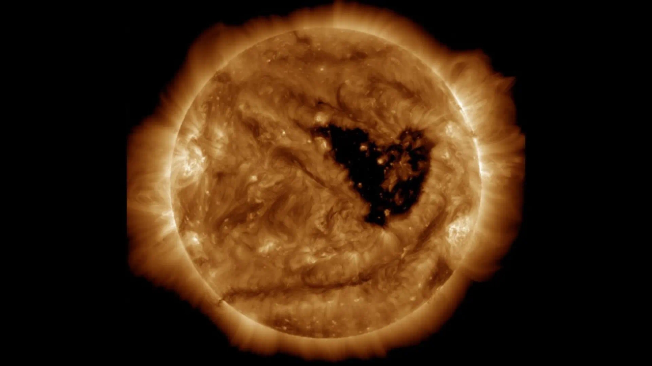 NASA uchwyciła niesamowite serce na powierzchni Słońca: co to oznacza i jak na nas wpływa