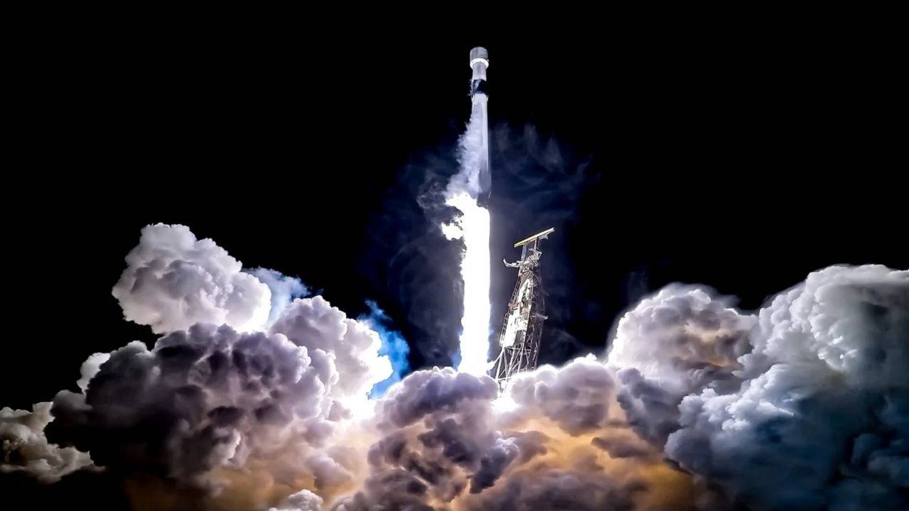 SpaceX launched its 10,000th Starlink satellite