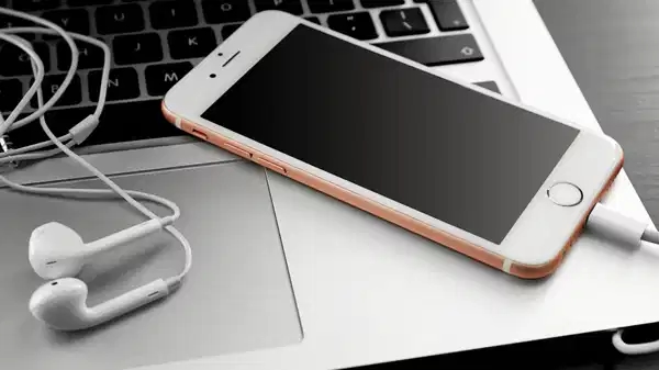 Das 10 Jahre alte iPhone 6s erhielt ein Update