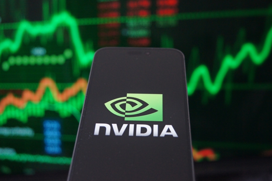 China bloqueia compras de chips da Nvidia. Pequim aumenta pressão sobre tecnologias locais de IA.