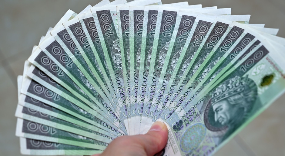 It's time to start. Several hundred zlotys are waiting for students - regardless of income