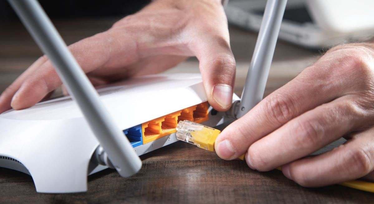 Quién tiene libre un puerto USB en el router del internet, tiene un gran tesoro: por qué y para qué sirve