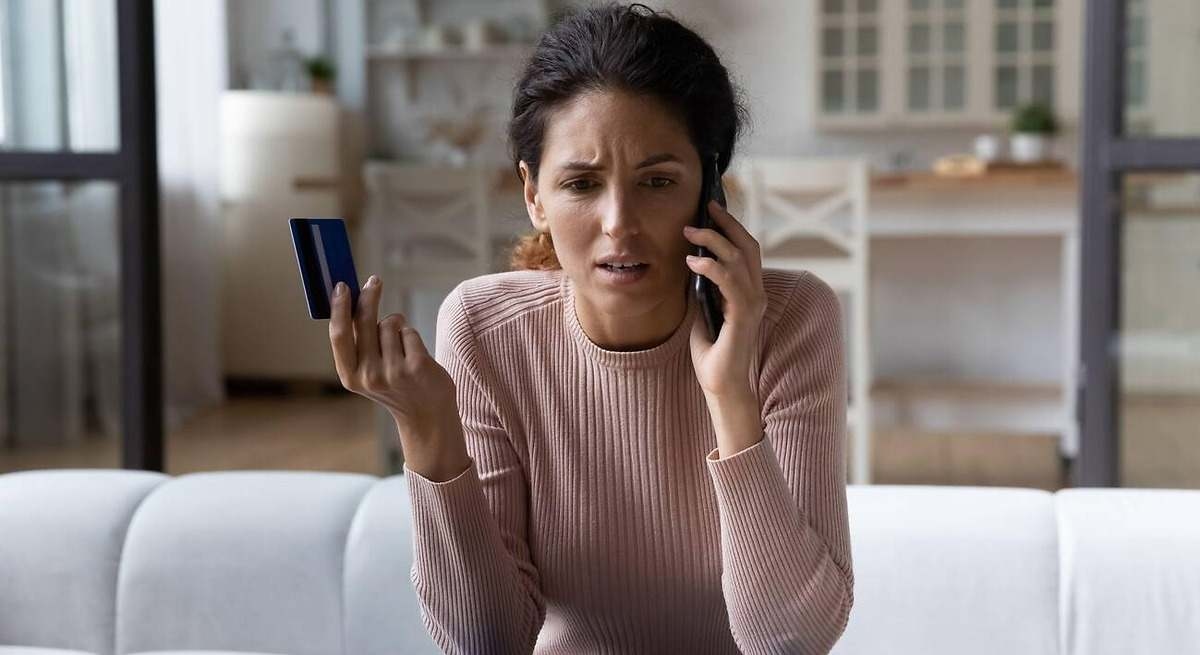 Een nieuwe bankscam waarschuwt duizenden gebruikers: "Er is een grote overschrijving gedetecteerd..."