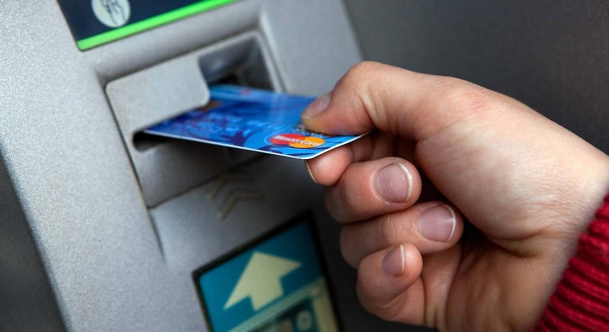 Non chiedere mai la ricevuta al bancomat dopo aver prelevato denaro: questo è il motivo più importante
