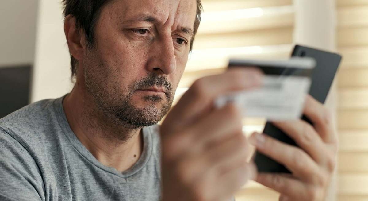 Estas son las seis aplicaciones que debes desinstalar de inmediato si quieres proteger tu cuenta bancaria