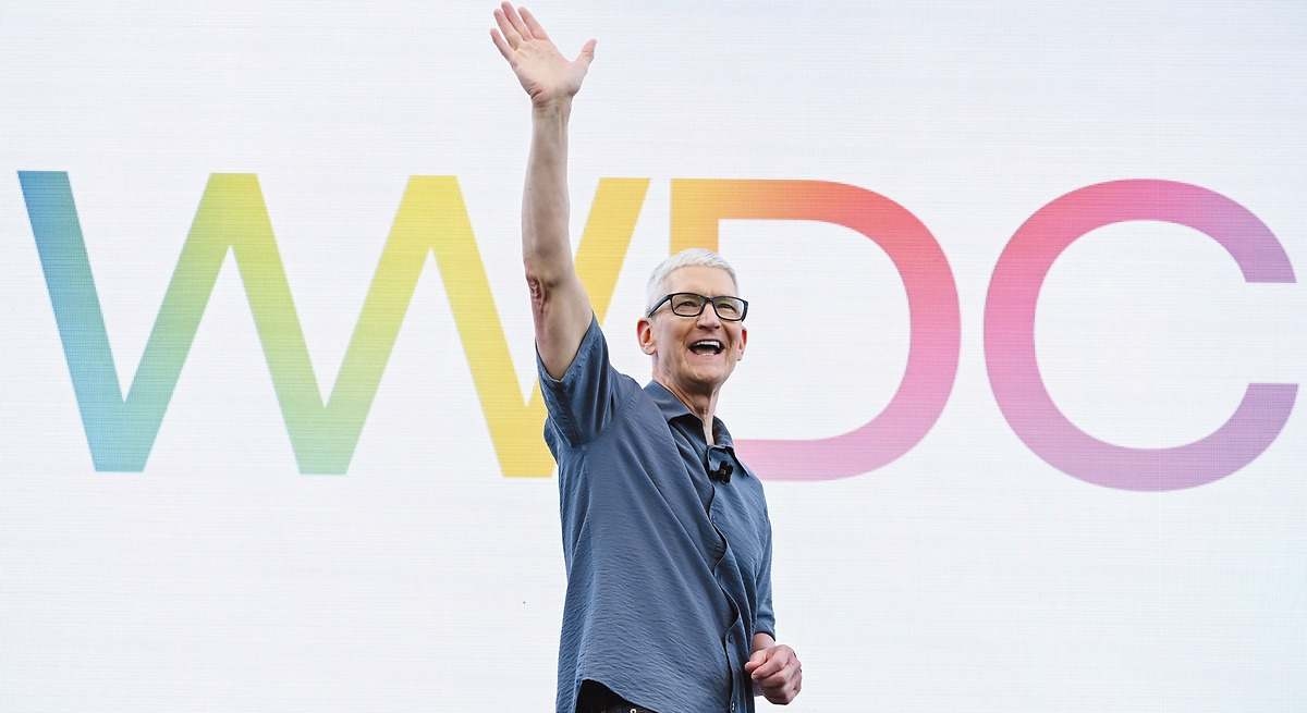 Apple wants to run before it can walk: it plans to replace its own AI with OpenAI and Anthropic to strengthen Siri.