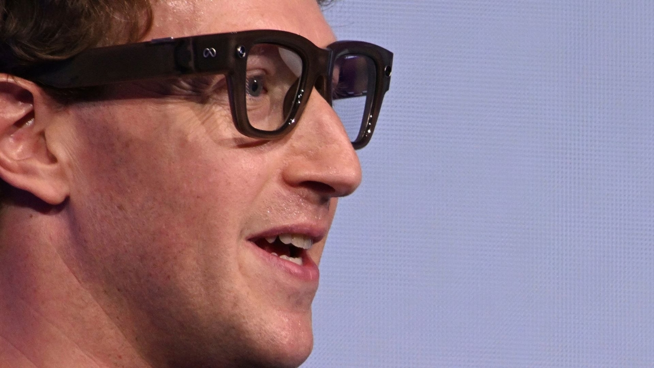 Meta unveils its first smart glasses with a built-in display