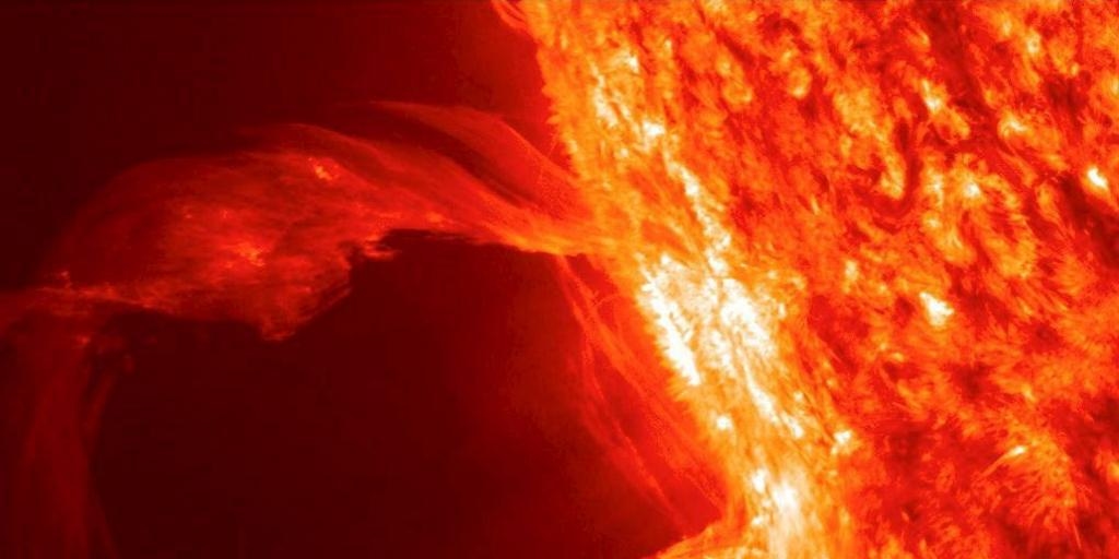 Die spanische Weltraumbehörde warnt vor einem Sonnensturm, der Satelliten und die Kommunikation beeinträchtigen könnte.