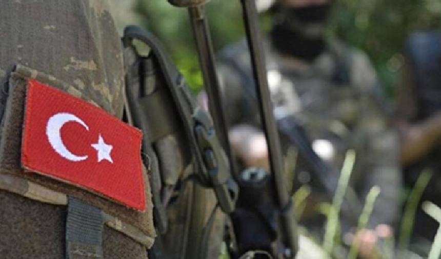 Özgür Özel ofreció sus condolencias a las familias de los mártires.