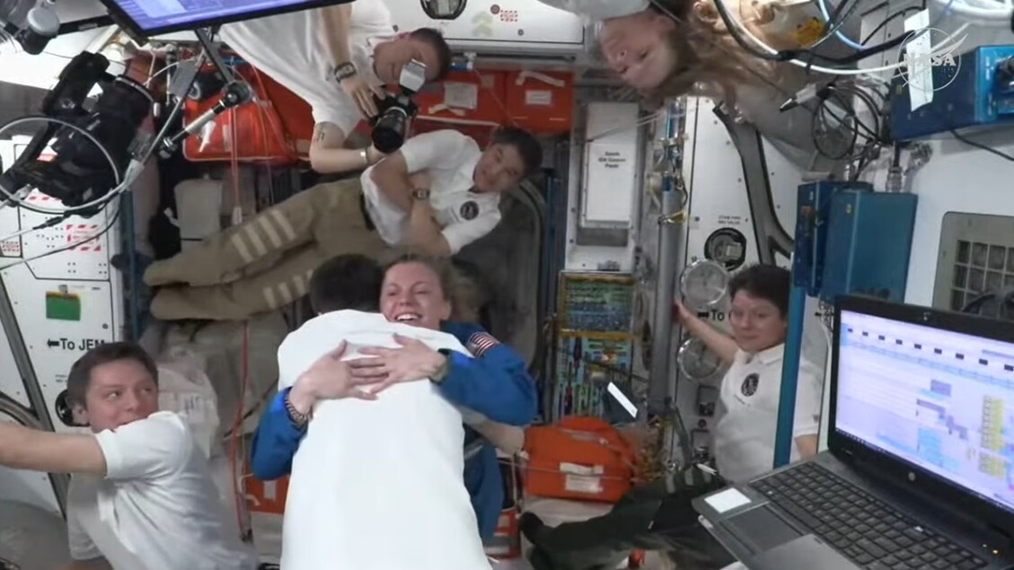 Crew Dragon mekiği geldi, Uzay İstasyonu'nda şu anda 11 tane var