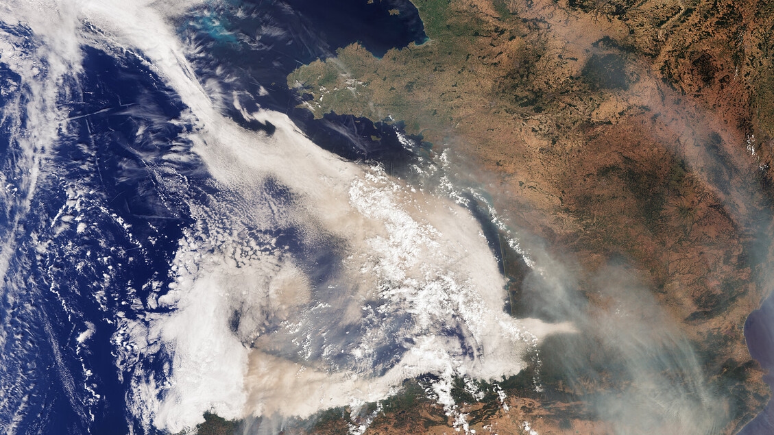 Satellietbeelden van branden in Spanje en Portugal