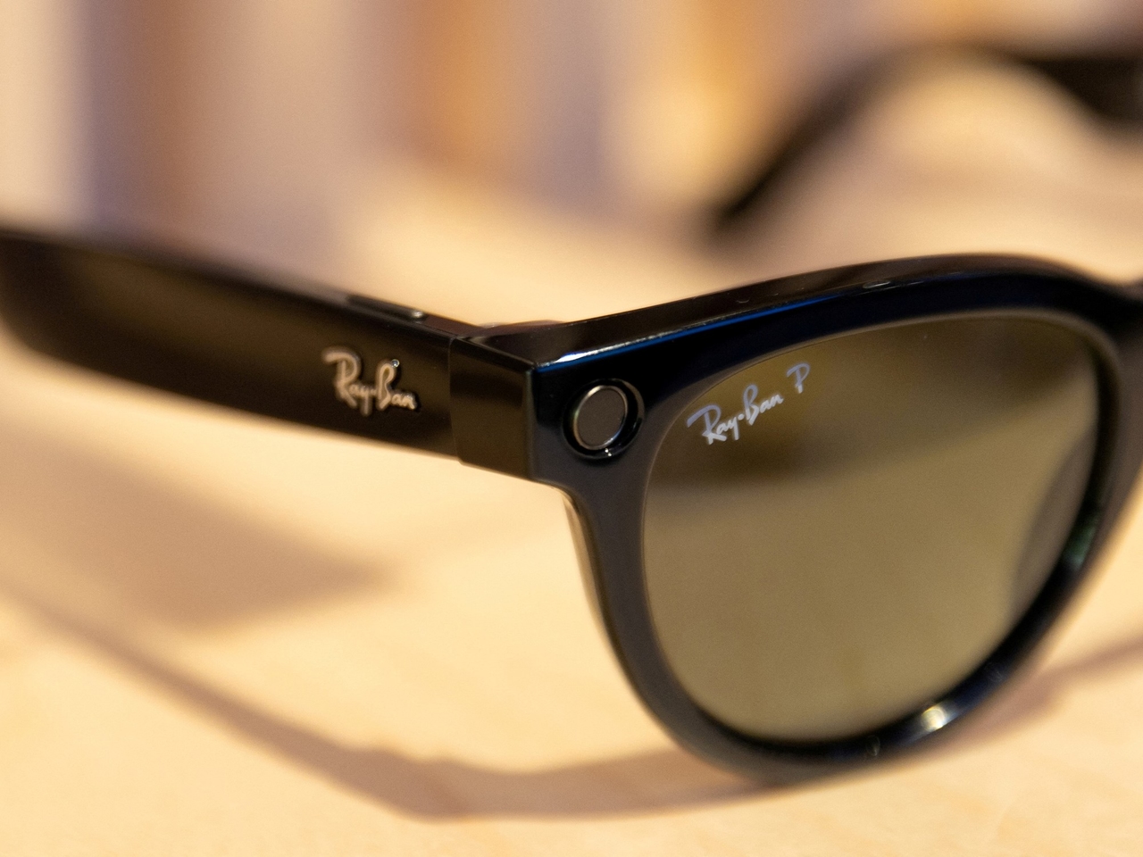Ray-Ban Meta: Como são os óculos com câmera que um médico usou para filmar seu exame de residência e quanto eles custam.