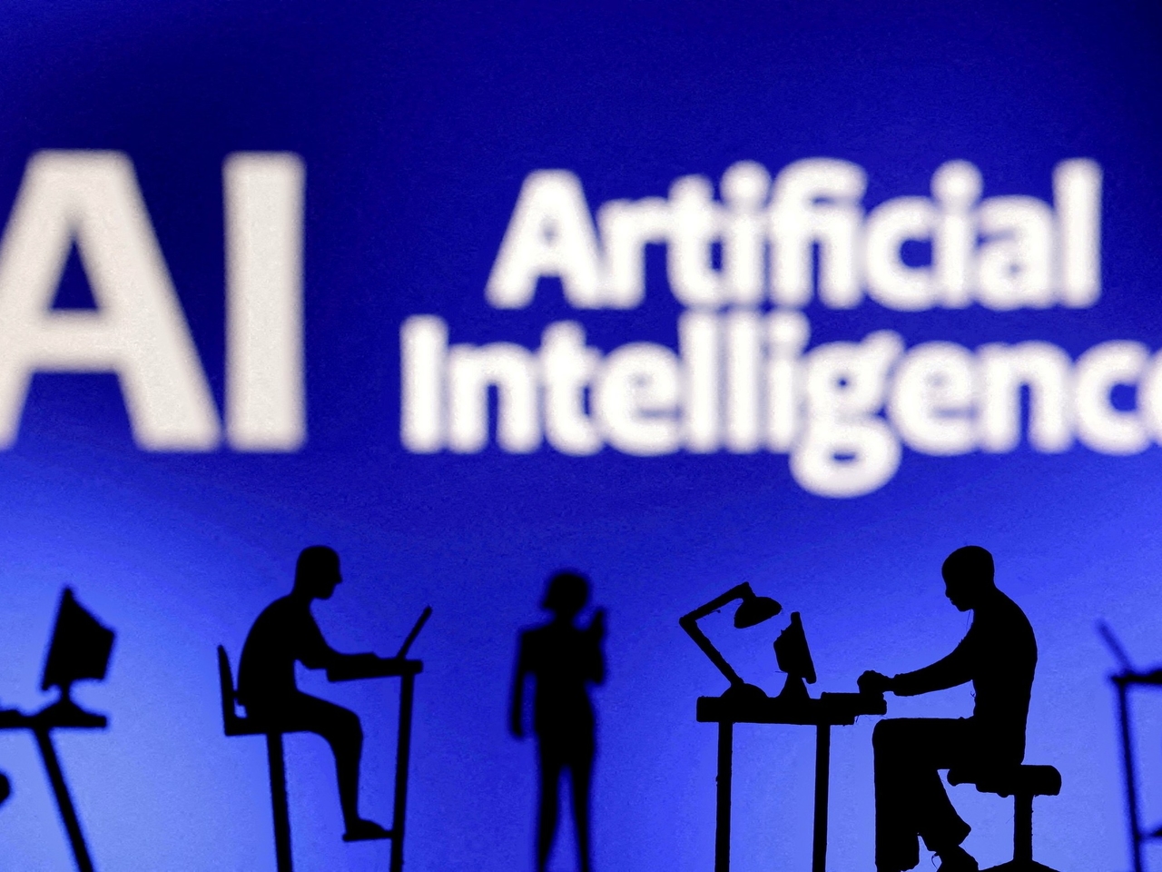 Locals lay off jobs and hire immigrants: Big Tech's controversial strategy for the rise of artificial intelligence