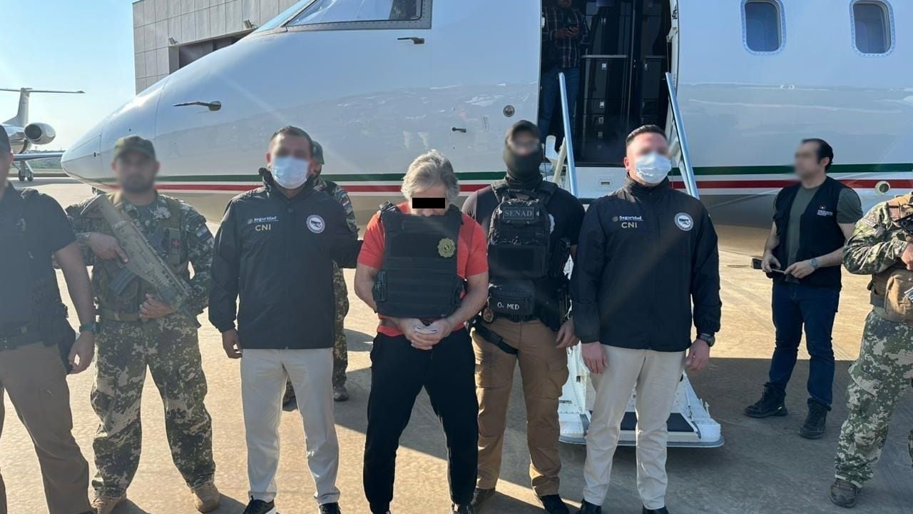 Paraguay verdrijft Hernán Bermúdez Requena; Mexicaanse autoriteiten richten zich op hem (video)
