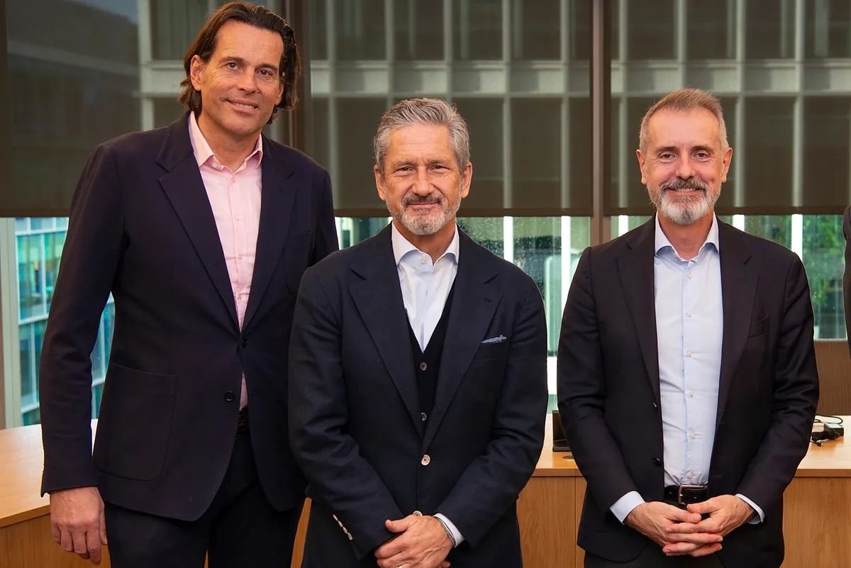 Telefónica'nın İngiltere'deki iştiraki VMO2, 2,3 milyar avroya rakibini satın almak için pazarlık yapıyor.