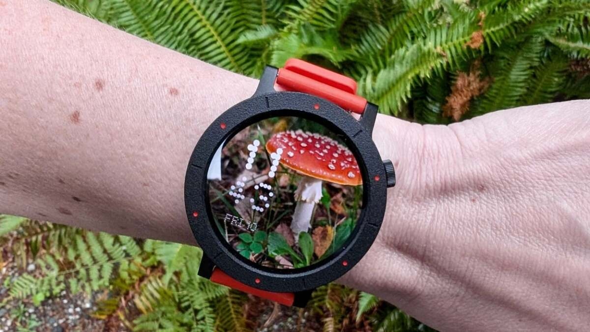 O novo smartwatch da Nothing está à venda novamente. É facilmente o melhor smartwatch por menos de 100 dólares.