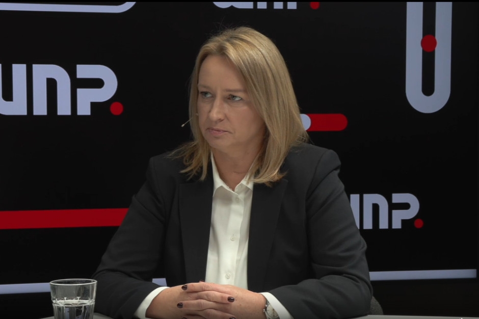 A diversificação de fornecedores e a dispersão espacial dos dados garantem a segurança.