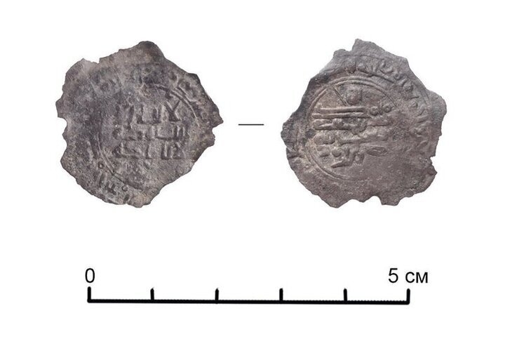 Se ha encontrado una rara moneda rusa antigua del siglo X.