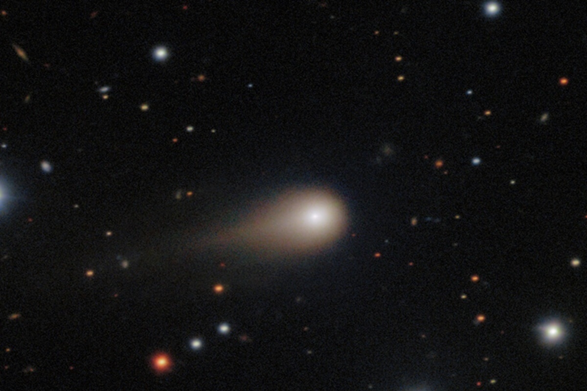 Die Raumsonde 3I/ATLAS stieß beim Annähern an die Sonne seltsame Jets aus.