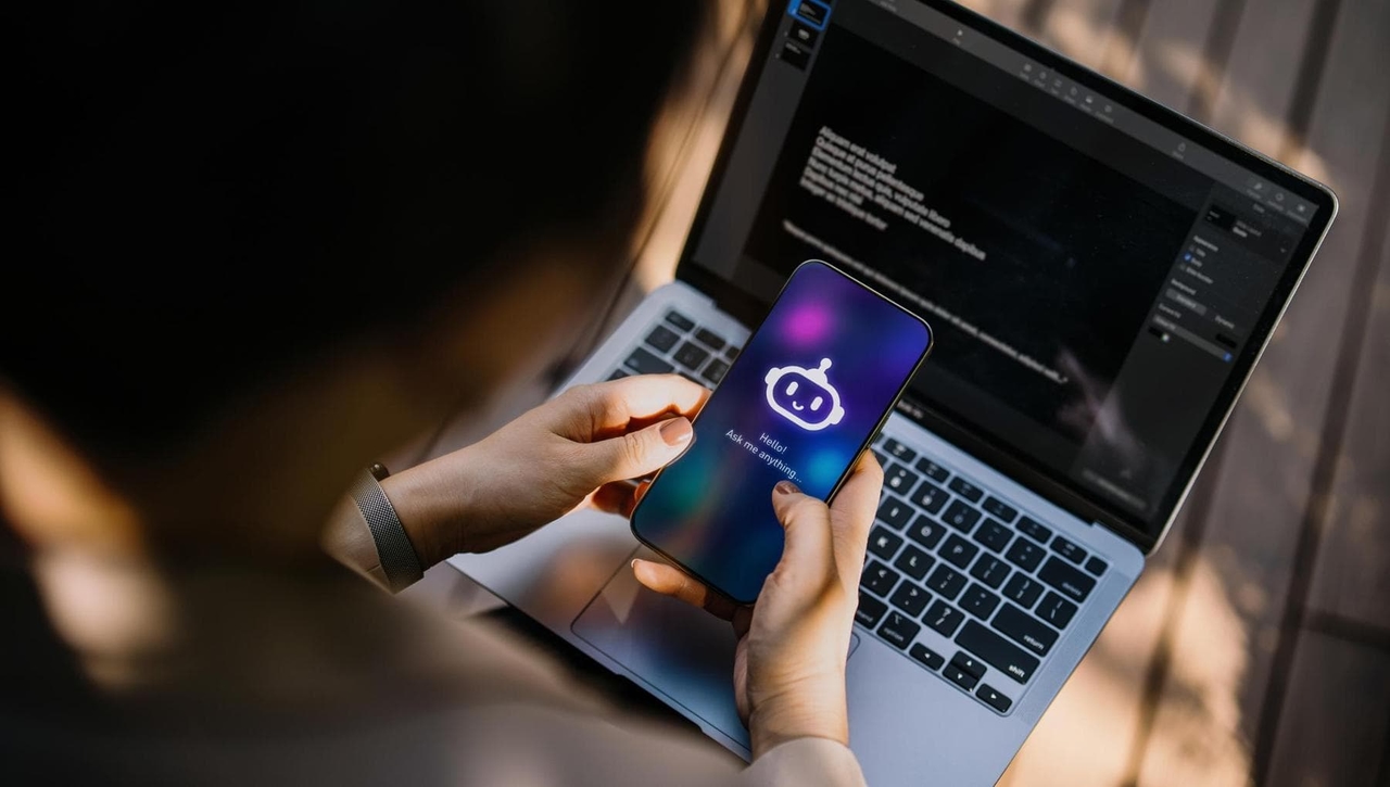 Character.ai reşit olmayanlara kapalıdır. ChatGPT'de ise intiharla ilgili milyonlarca konuşma bulunmaktadır.