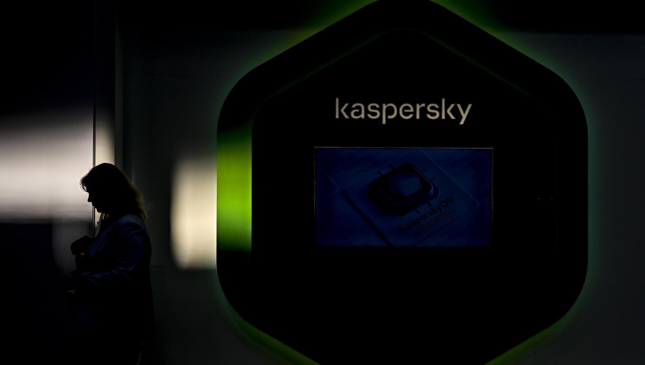 Un logiciel espion italien a été utilisé en Russie. Le chercheur qui l'a découvert : « Parce qu'il y a un État derrière tout ça. »